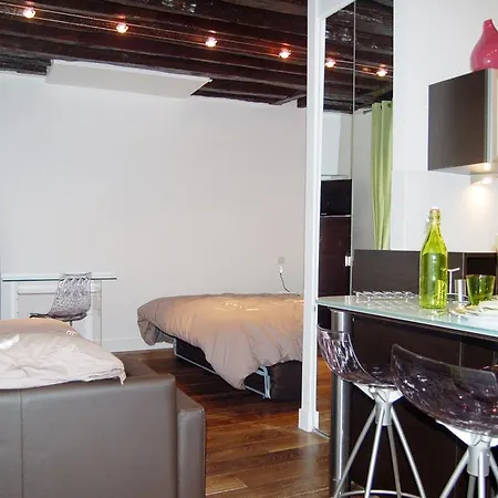 St Louis En L'ile - 3 Adults 아파트 파리